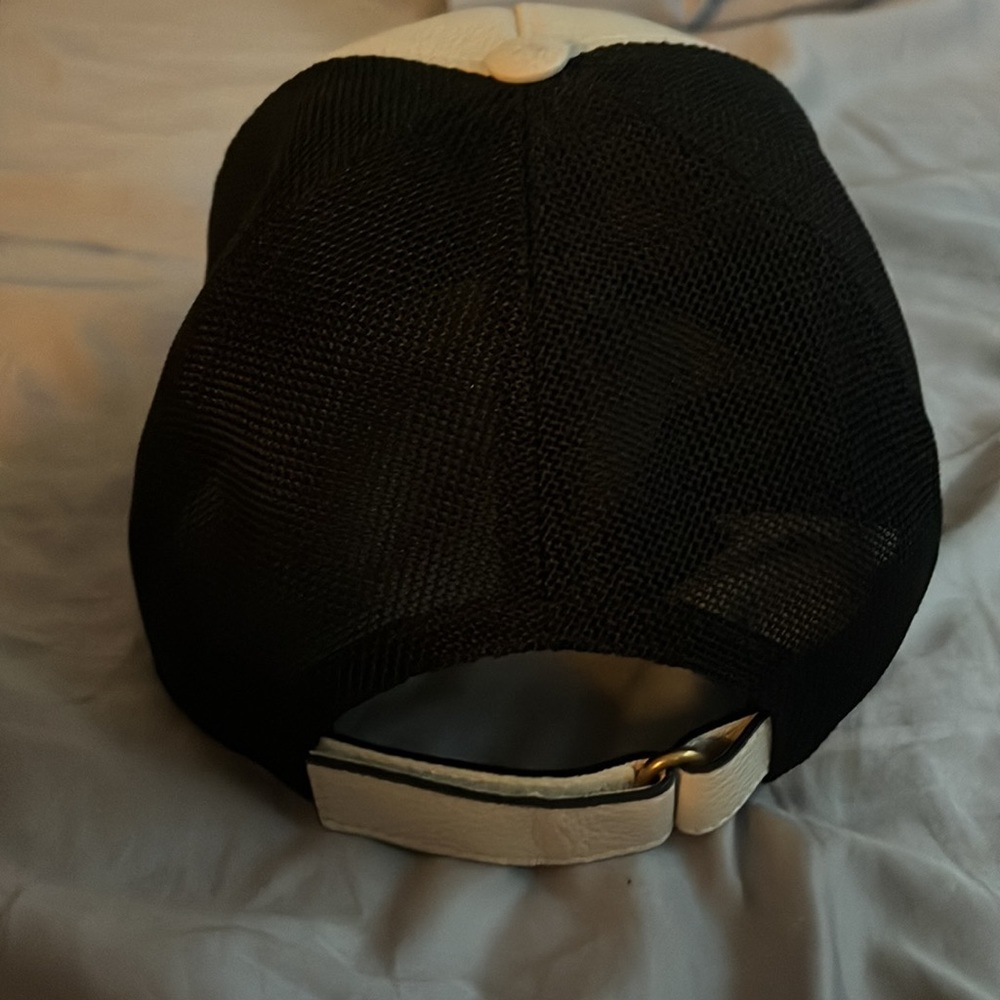 Gucci hat - Picture 2 of 3